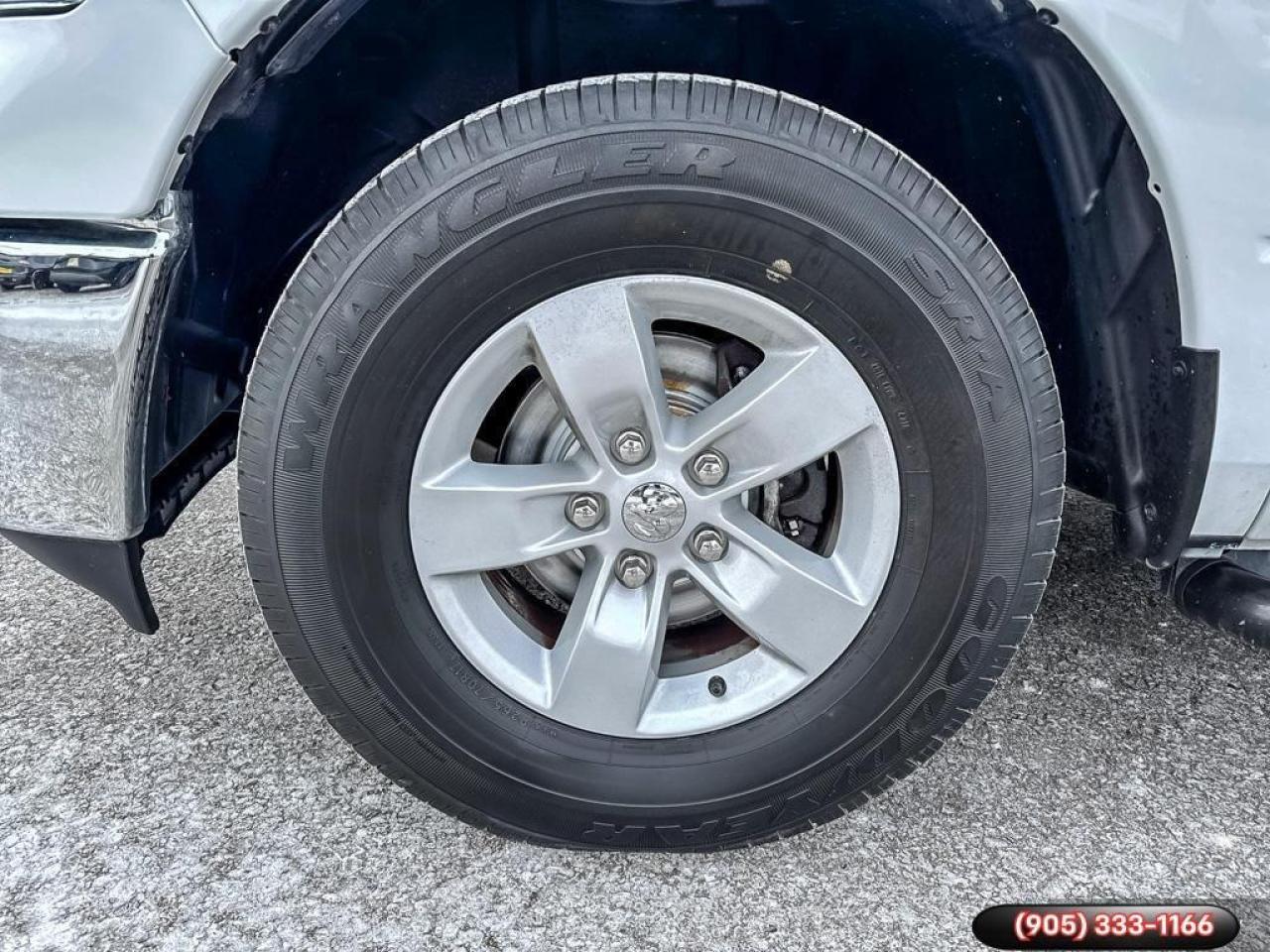 2019 RAM 1500 Classic SLT SLT   BACKUP CAM   BLUETOOTH   KEYLESS ENTRY Photo