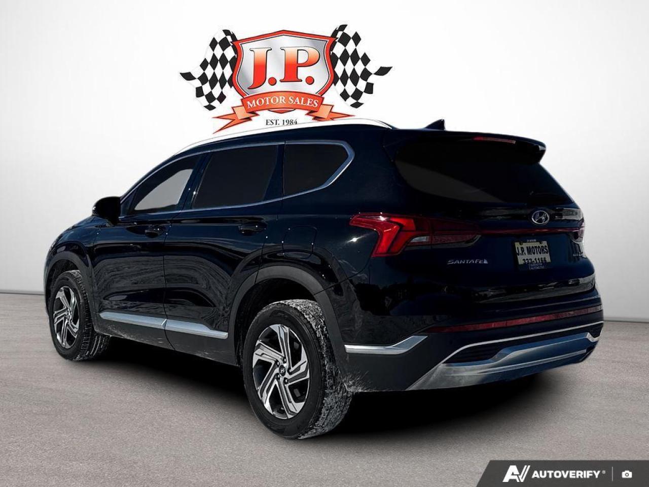 2023 Hyundai Santa Fe Preferred w/Trend Package BACKUP CAM   BLUETOOTH Photo3