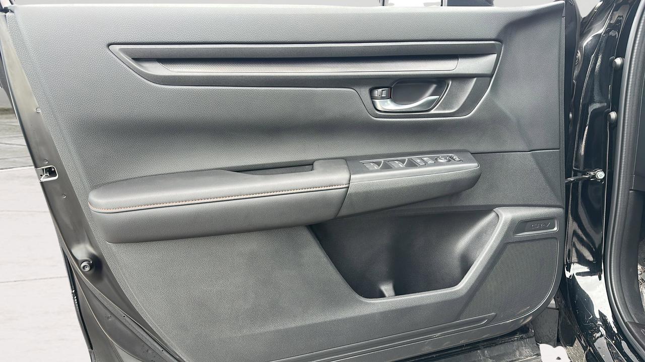 2026 Honda CR-V Hybrid SPORT Photo