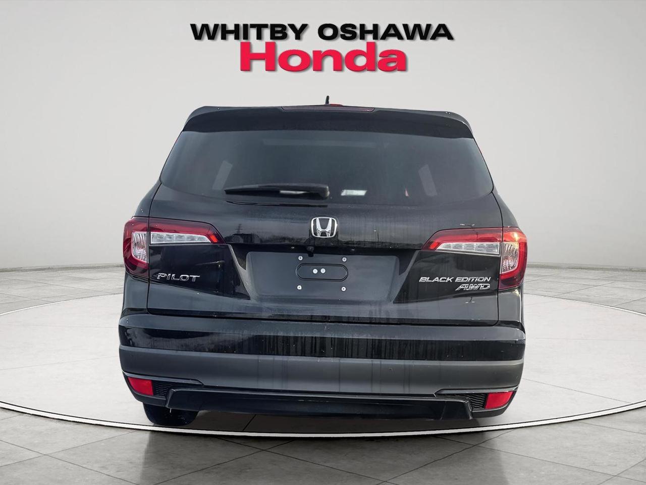 2022 Honda Pilot Black Edition Photo3