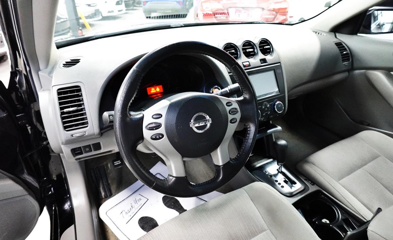 2010 Nissan Altima BUDGET FREINDLY,NO ACCIDENT,ALL SERVICE RECORDS Photo