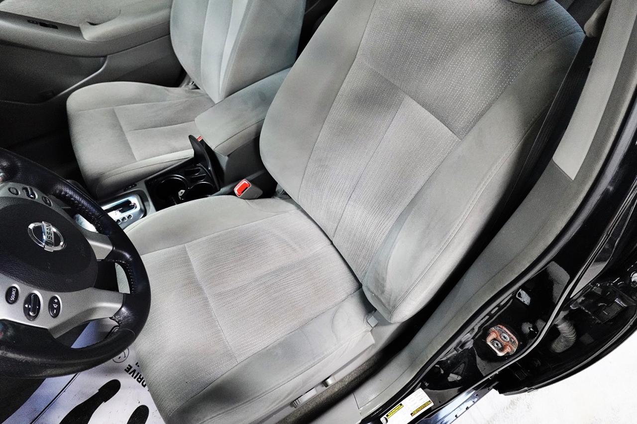 2010 Nissan Altima BUDGET FREINDLY,NO ACCIDENT,ALL SERVICE RECORDS Photo