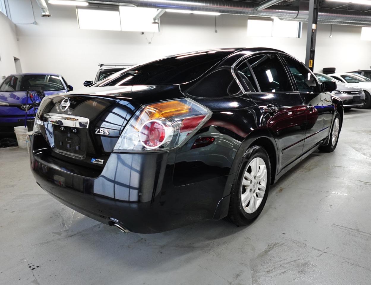 2010 Nissan Altima BUDGET FREINDLY,NO ACCIDENT,ALL SERVICE RECORDS Photo