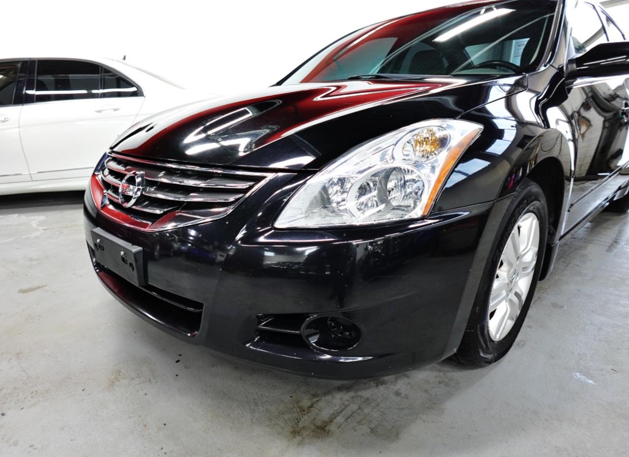 2010 Nissan Altima BUDGET FREINDLY,NO ACCIDENT,ALL SERVICE RECORDS Photo