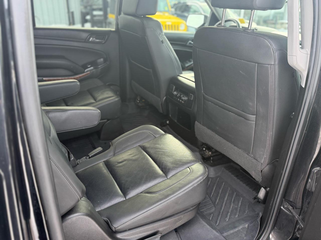 2018 Chevrolet Suburban Premier Photo