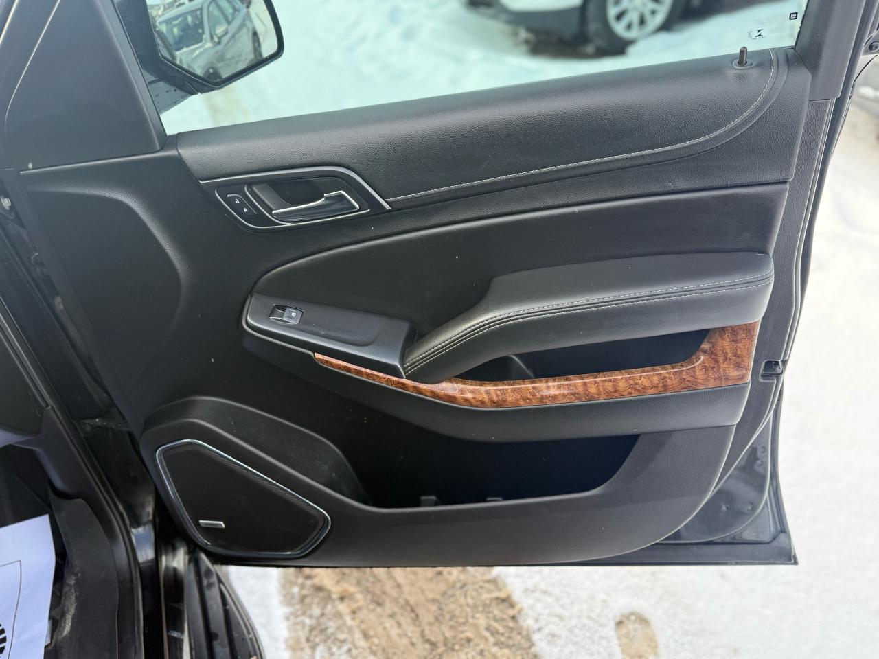 2018 Chevrolet Suburban Premier Photo