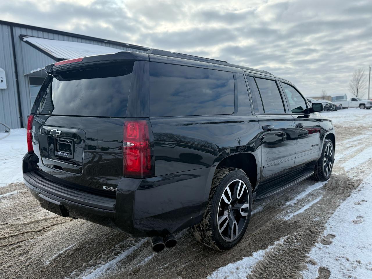 2018 Chevrolet Suburban Premier Photo