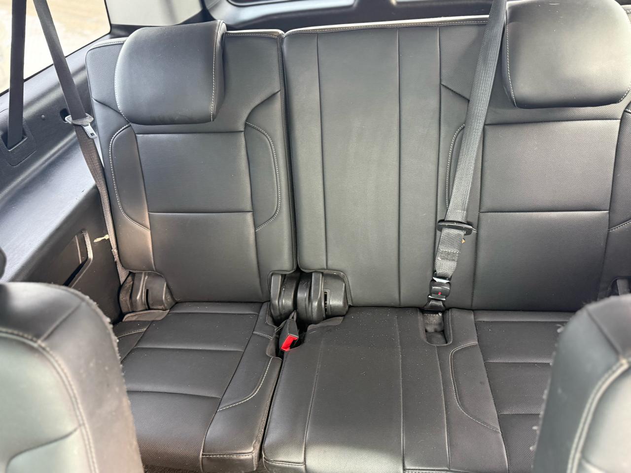 2018 Chevrolet Suburban Premier Photo