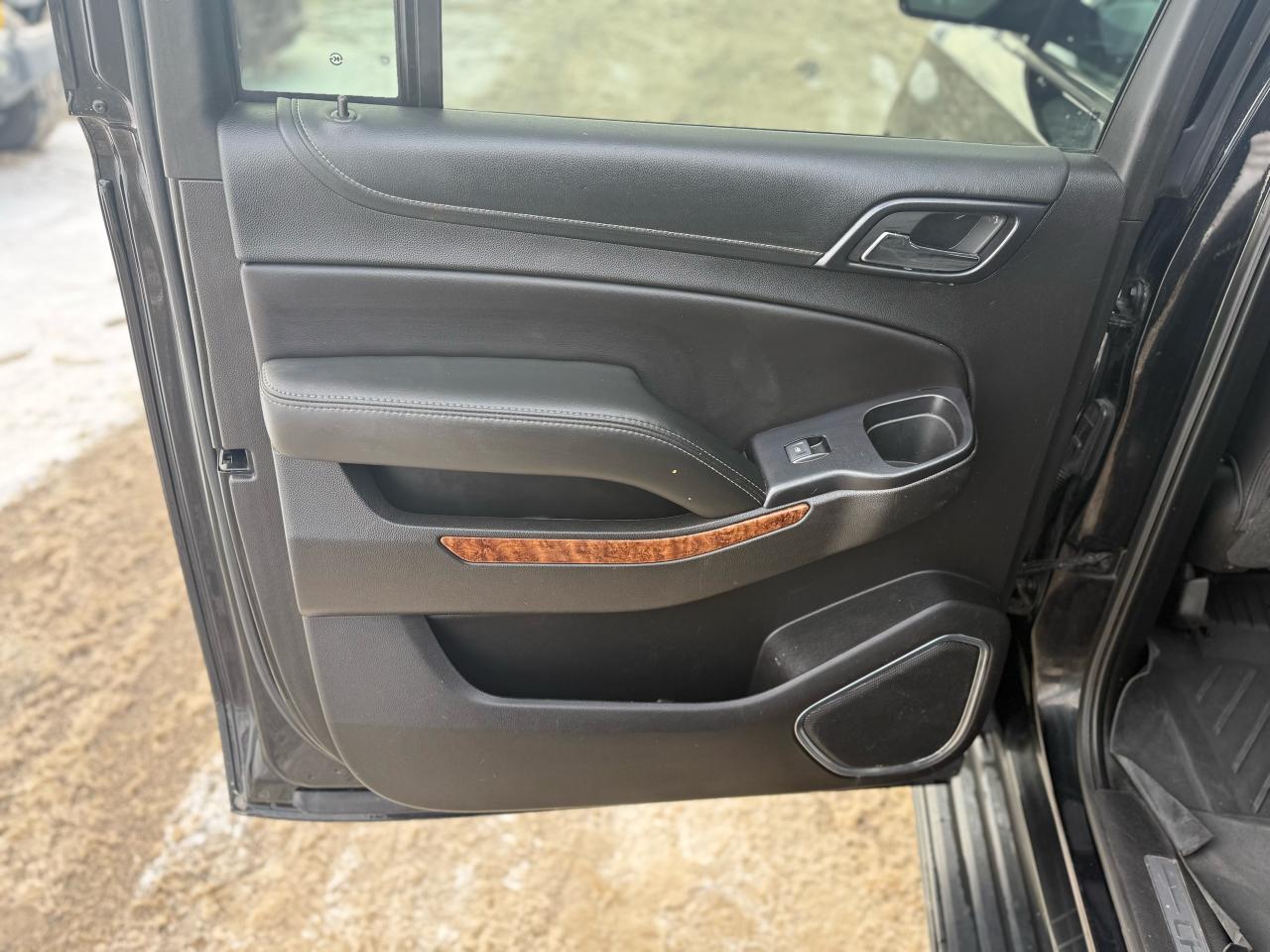 2018 Chevrolet Suburban Premier Photo