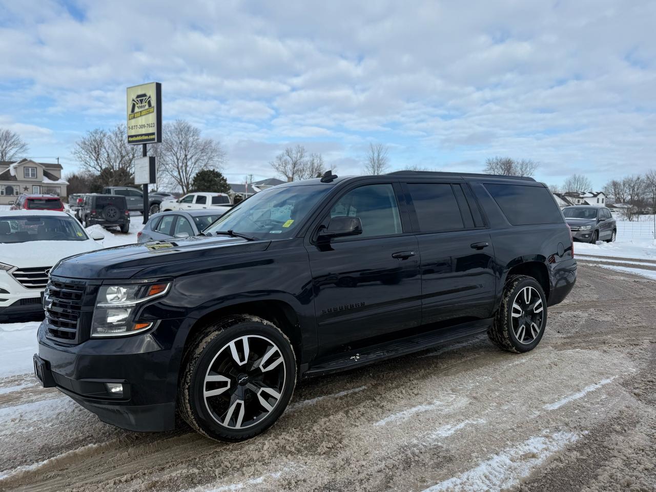 2018 Chevrolet Suburban Premier Photo0