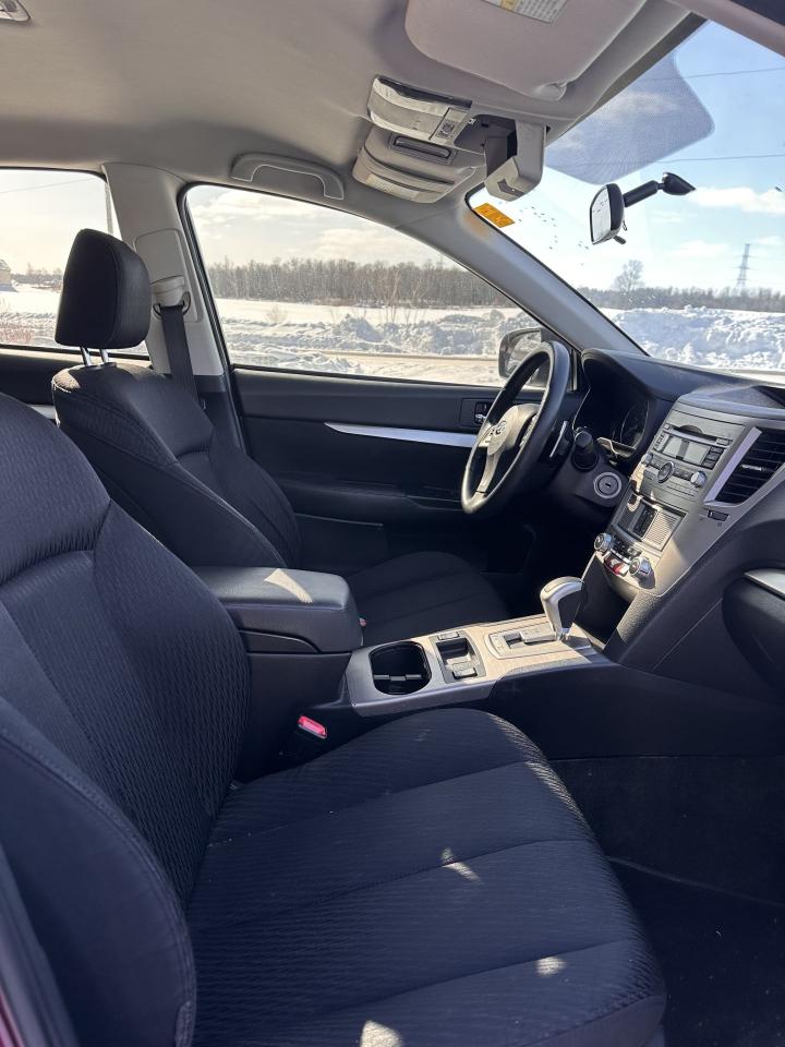 2012 Subaru Legacy 2.5i Premium Photo