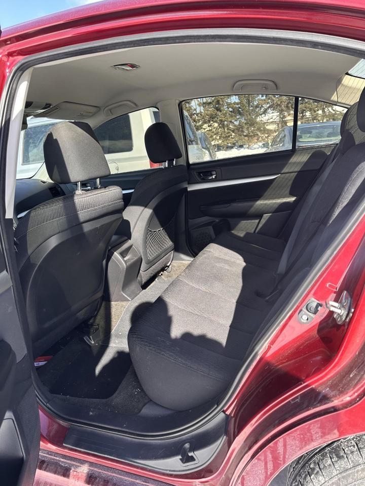 2012 Subaru Legacy 2.5i Premium Photo