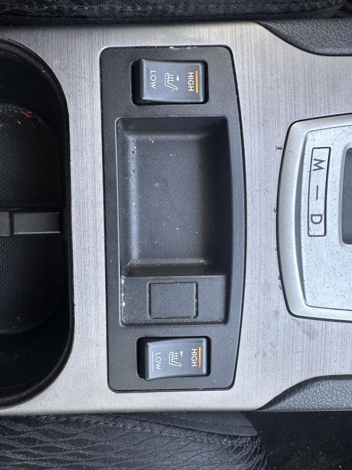 2012 Subaru Legacy 2.5i Premium Photo