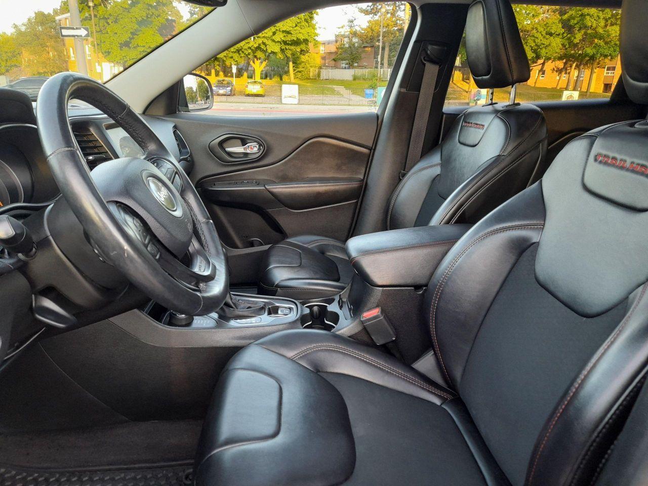 2019 Jeep Cherokee Trailhawk-LETHER-SR/F-NAV-BK CAM -BLUTOTH Photo