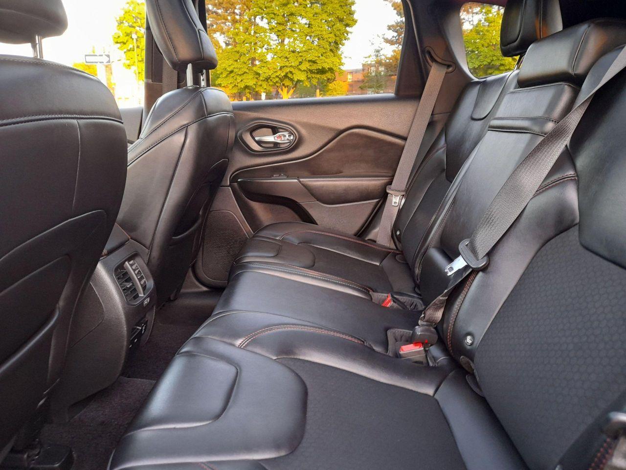 2019 Jeep Cherokee Trailhawk-LETHER-SR/F-NAV-BK CAM -BLUTOTH Photo