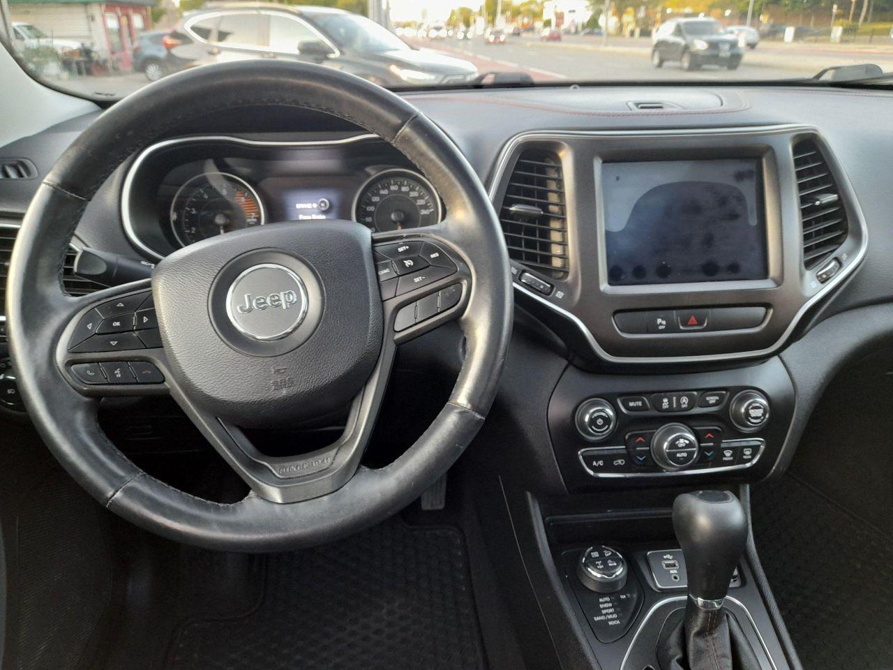 2019 Jeep Cherokee Trailhawk-LETHER-SR/F-NAV-BK CAM -BLUTOTH Photo