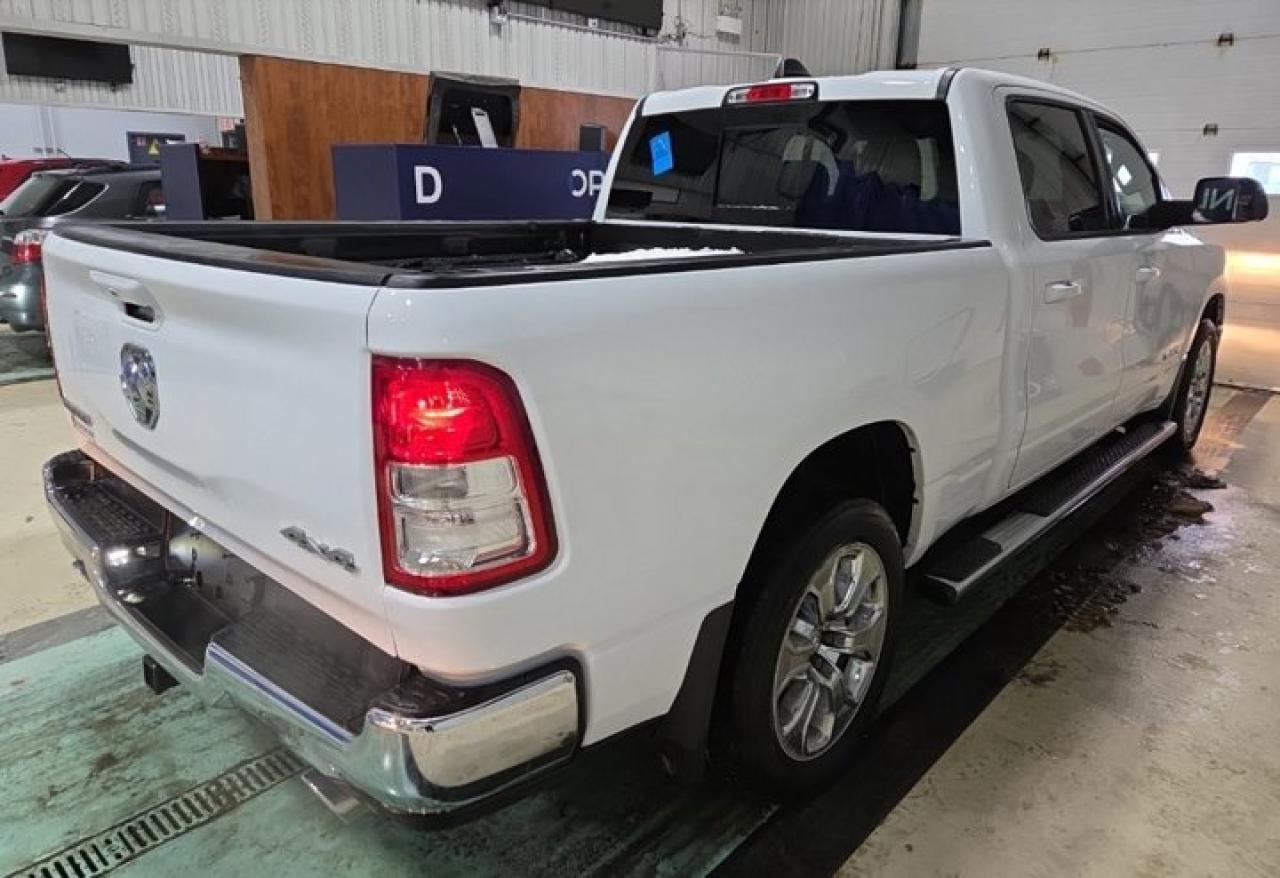 2022 RAM 1500 Big Horn Crew 4X4 | Hemi | Heated Bucket Seats | 3.92 Ratio | Power Seat | Heated Wheel | and More ! Photo