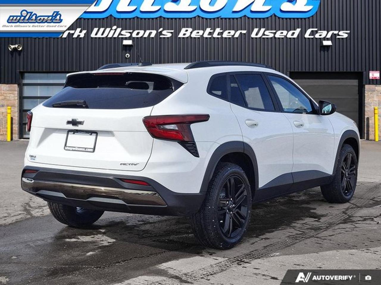 2024 Chevrolet Trax ACTIV | Leather | Sunroof | Heated Wheel + Seats | CarPlay + Android | Rear Camera and More ! Photo4