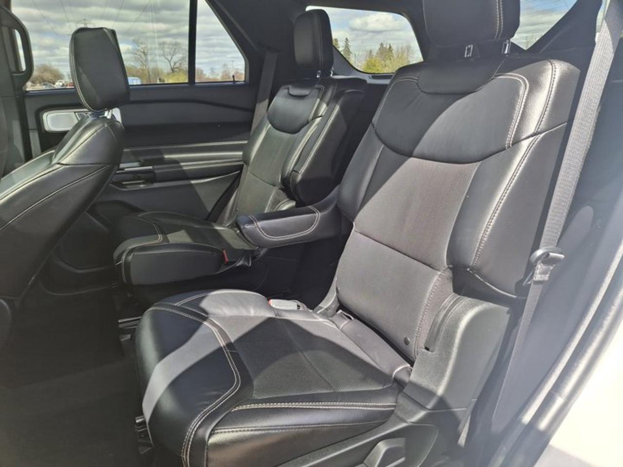 2022 Ford Explorer ST V6 4WD | High PKG | Pano Roof | Rear DVD | ST Street PKG | Premium Tech PKG | Photo