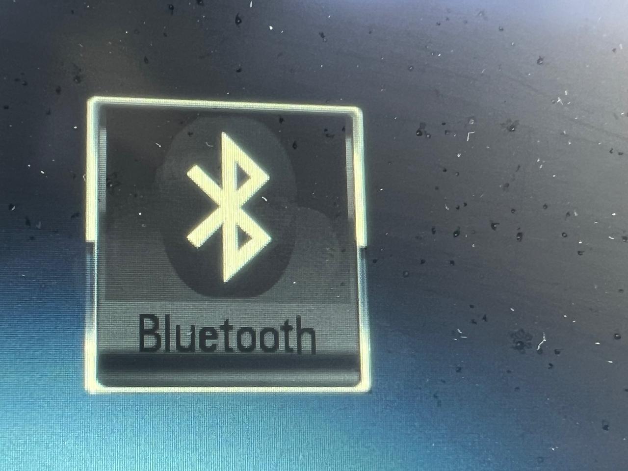 2014 Chevrolet Malibu LT-LOW KMS-EXTRA CLEAN-BK CAM-BLUETOOTH & MORE! Photo