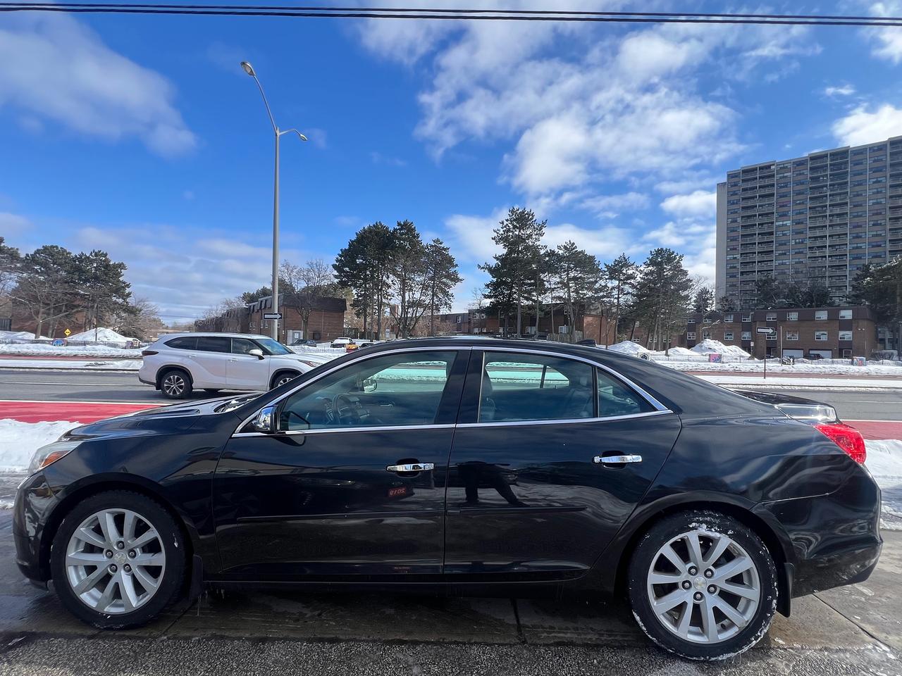 2014 Chevrolet Malibu LT-LOW KMS-EXTRA CLEAN-BK CAM-BLUETOOTH & MORE! Photo