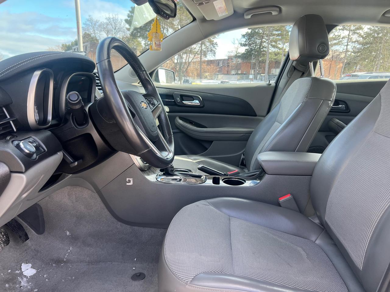 2014 Chevrolet Malibu LT-LOW KMS-EXTRA CLEAN-BK CAM-BLUETOOTH & MORE! Photo