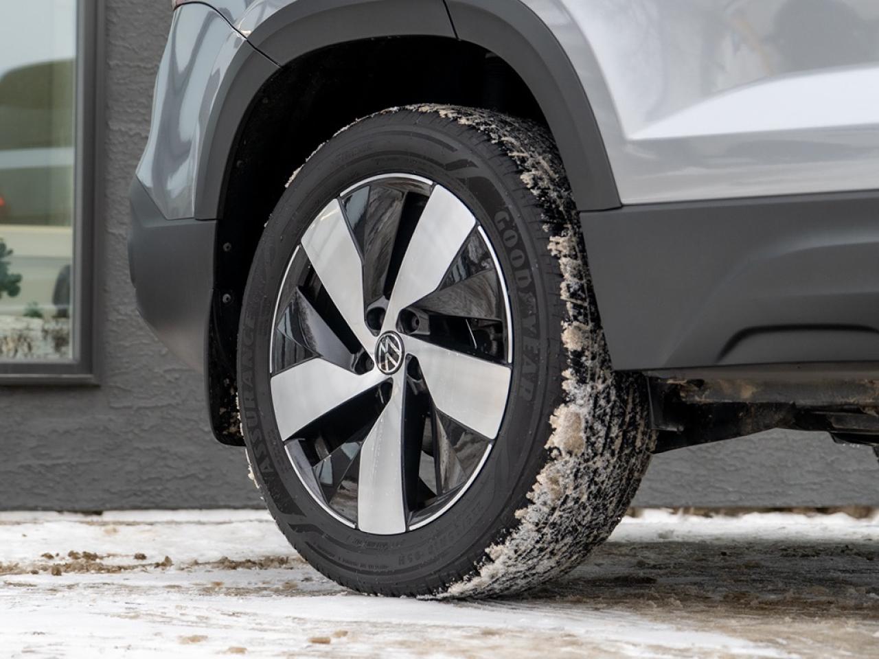 2023 Volkswagen Taos Trendline Photo24