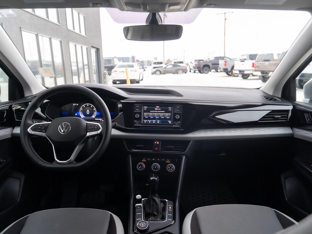 2023 Volkswagen Taos Trendline Photo28