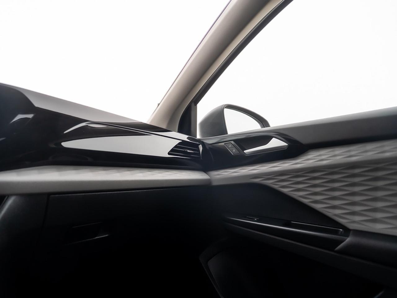 2023 Volkswagen Taos Trendline Photo34