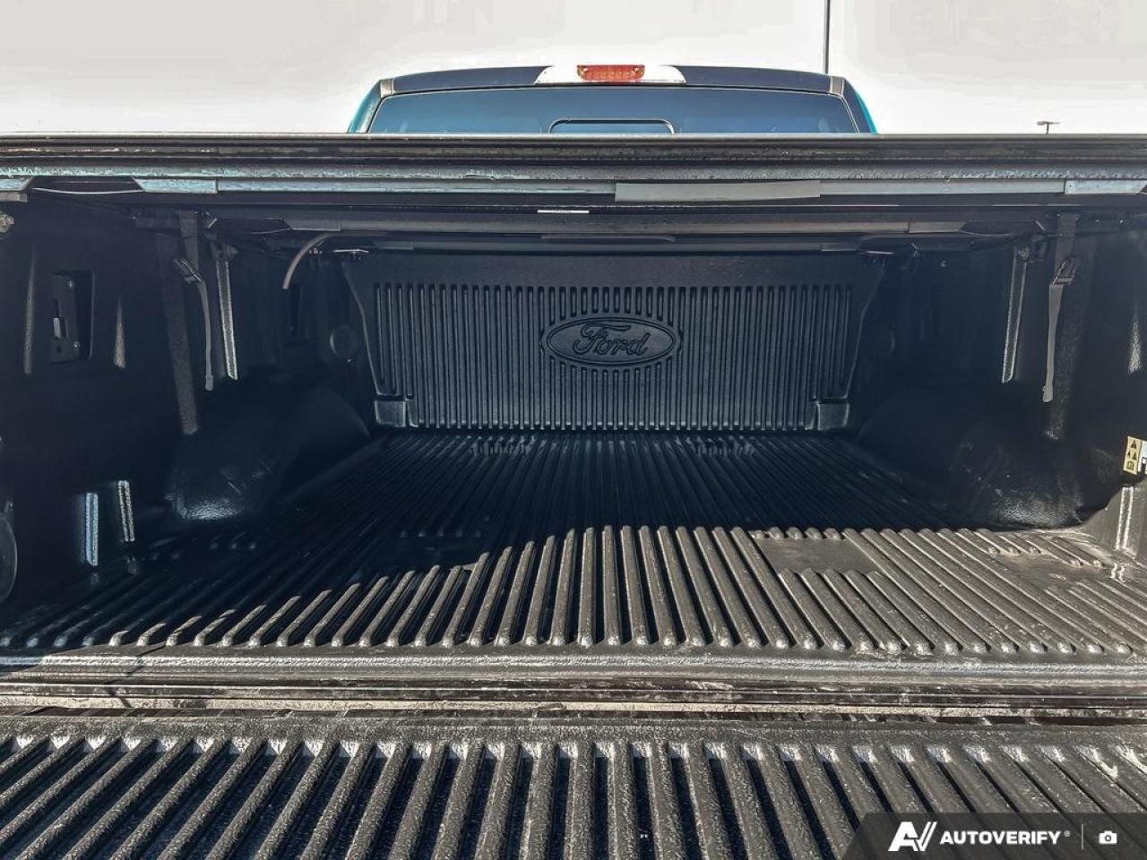 2020 Ford F-150 Lariat 502A SUNROOF LEATHER CREW CAB 4X4 Photo