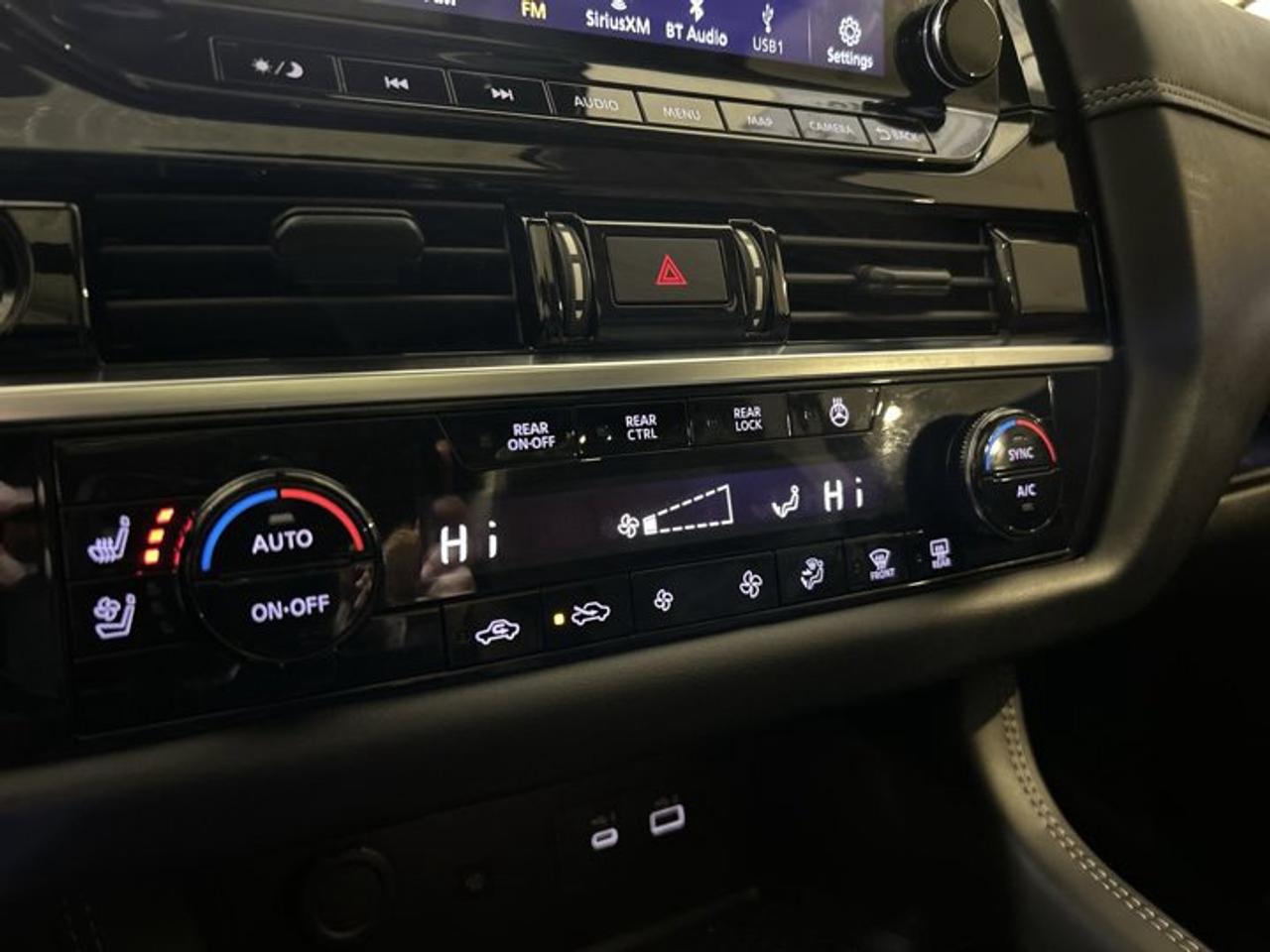 2024 Nissan Pathfinder Pathfinder Platinum 4X4 | 7 Passenger | Photo