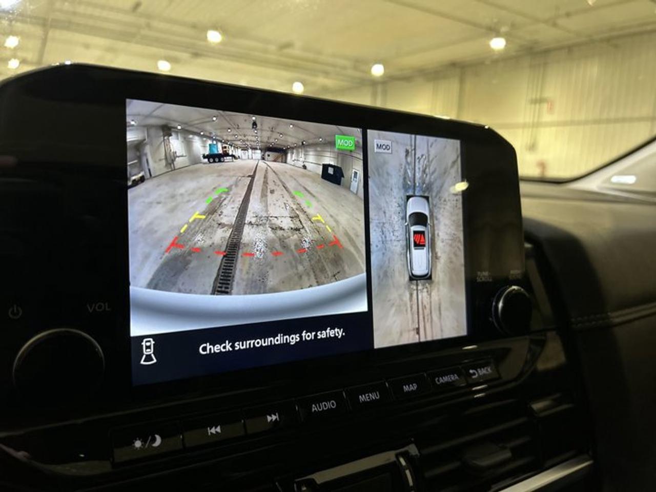 2024 Nissan Pathfinder Pathfinder Platinum 4X4 | 7 Passenger | Photo