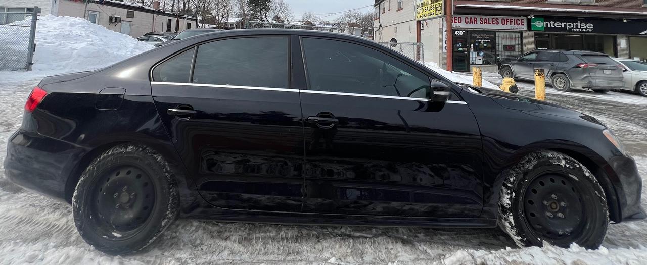 2015 Volkswagen Jetta Highline-LEATHER-BK CAM-SUNROOF-BLUETOOTH &MORE! Photo