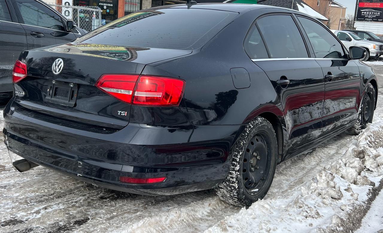 2015 Volkswagen Jetta Highline-LEATHER-BK CAM-SUNROOF-BLUETOOTH &MORE! Photo