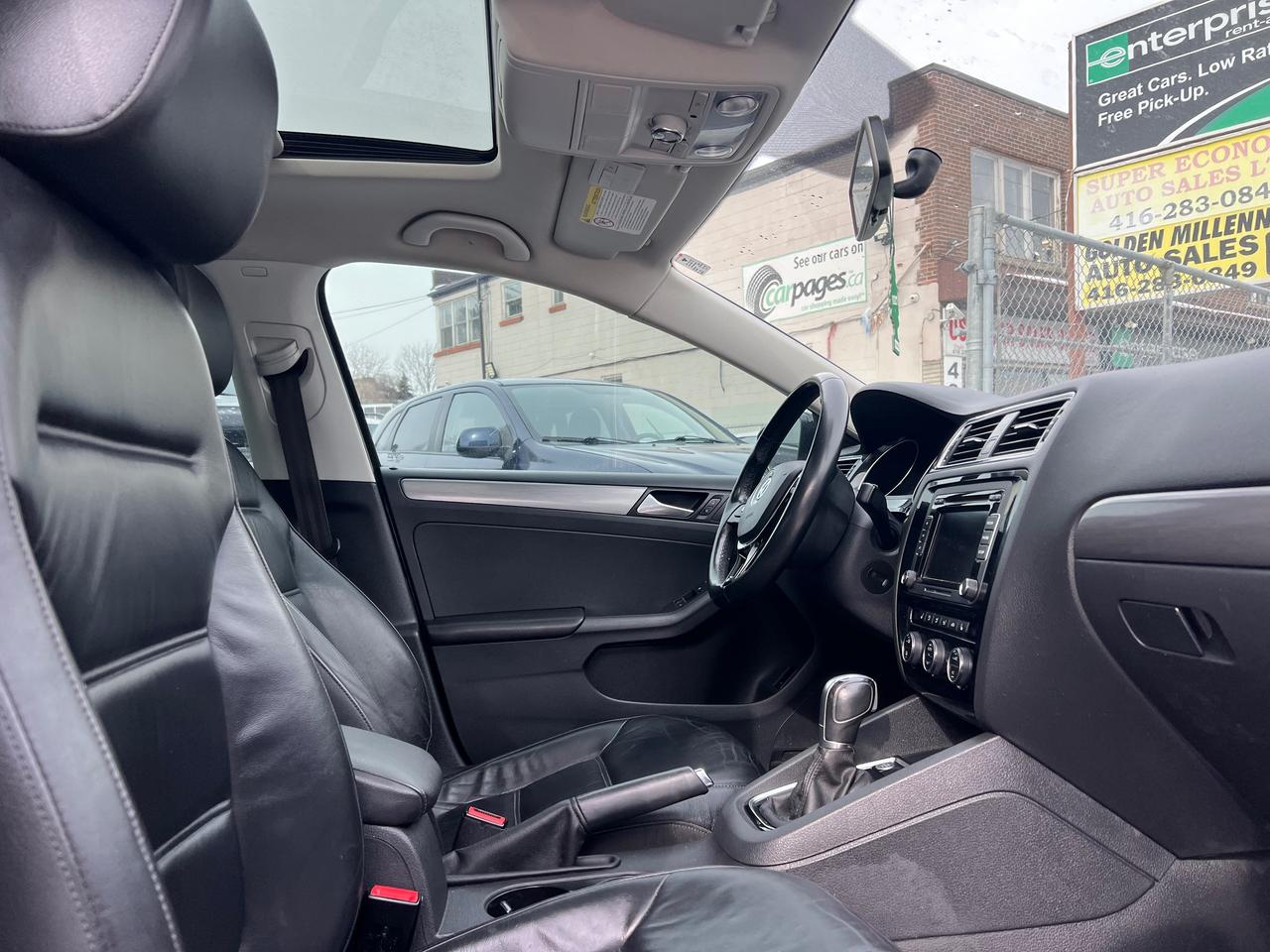 2015 Volkswagen Jetta Highline-LEATHER-BK CAM-SUNROOF-BLUETOOTH &MORE! Photo