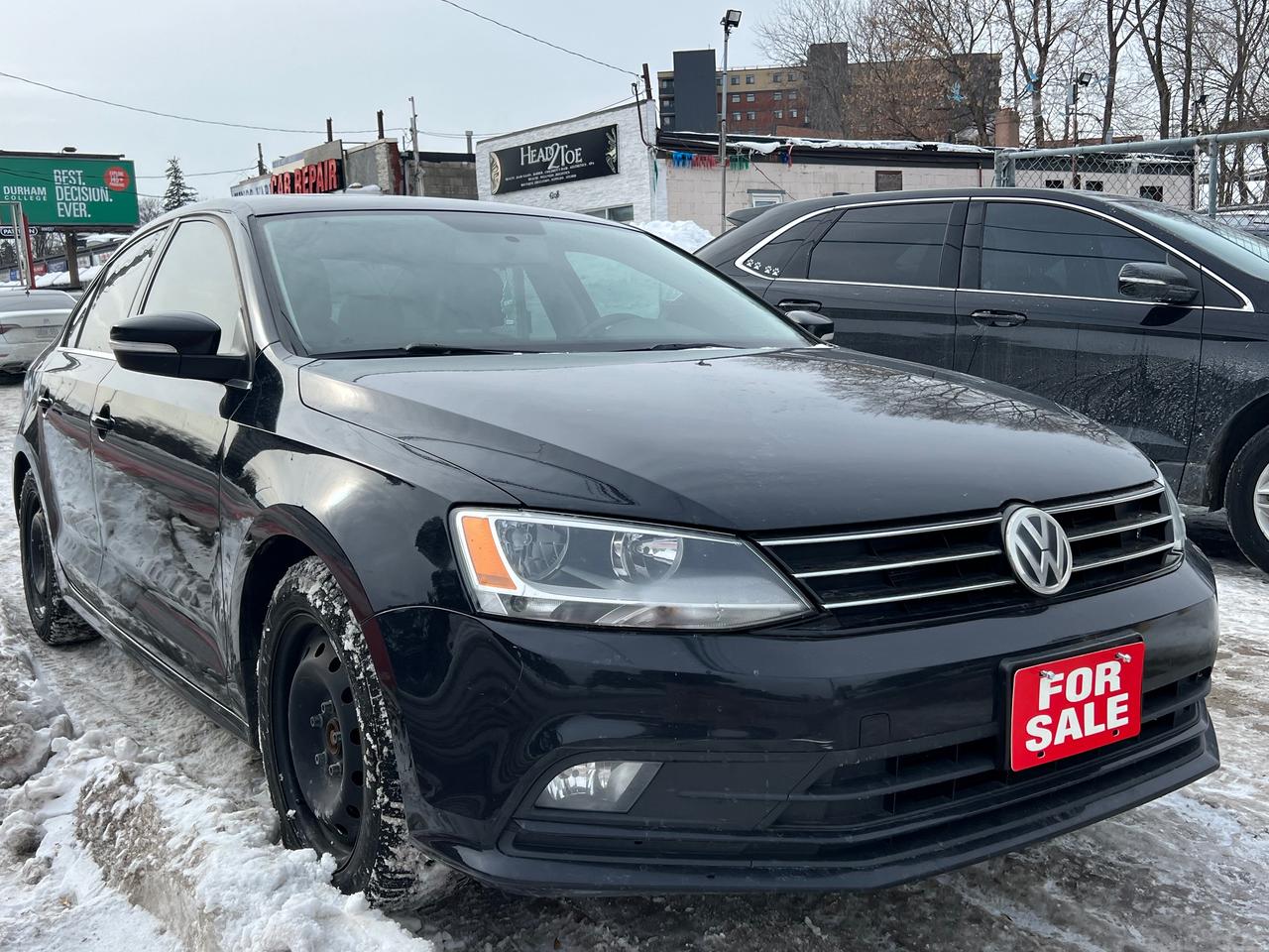 Used 2015 Volkswagen Jetta Highline-LEATHER-BK CAM-SUNROOF-BLUETOOTH &MORE! for sale in Scarborough, ON