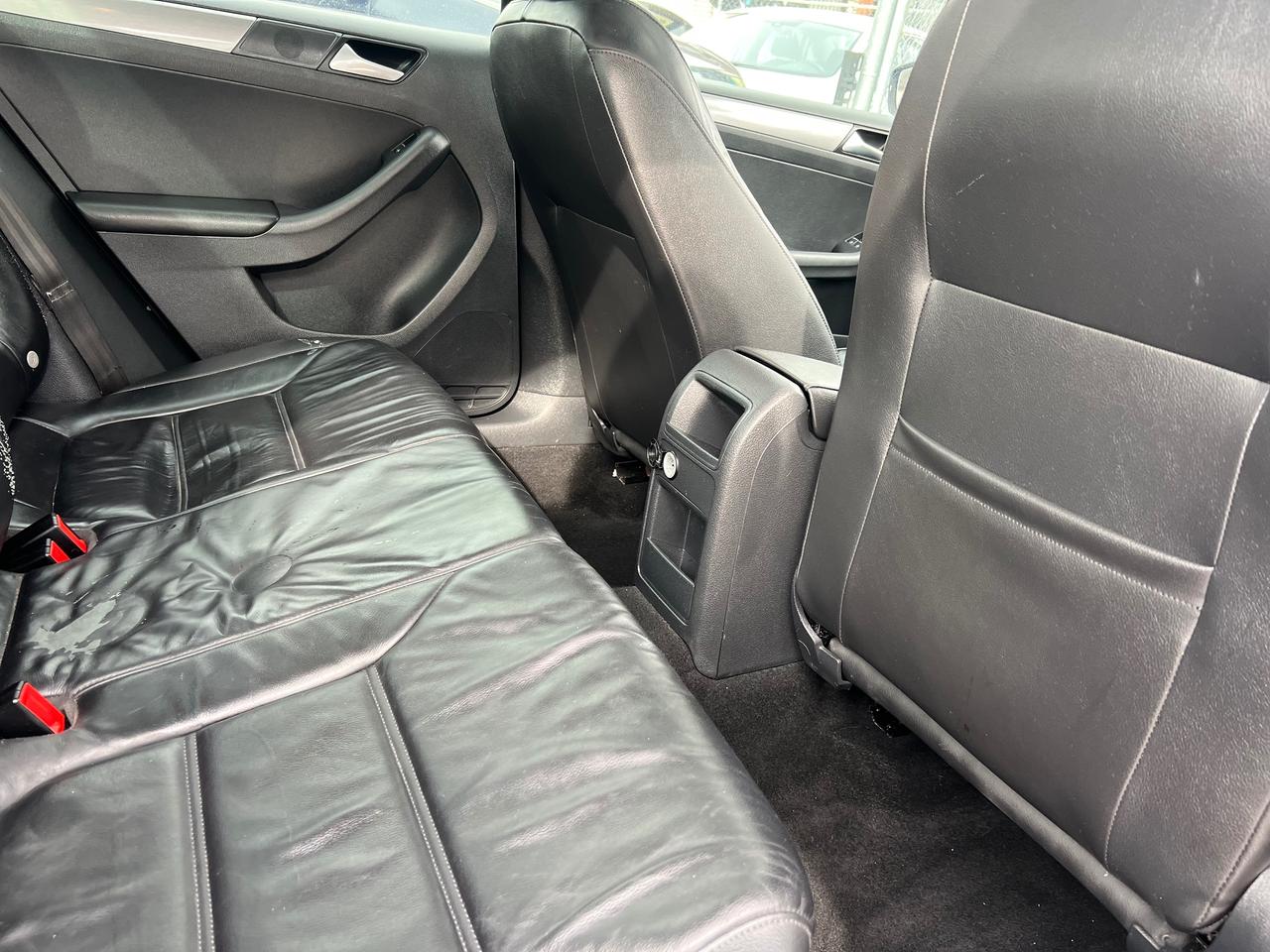 2015 Volkswagen Jetta Highline-LEATHER-BK CAM-SUNROOF-BLUETOOTH &MORE! Photo