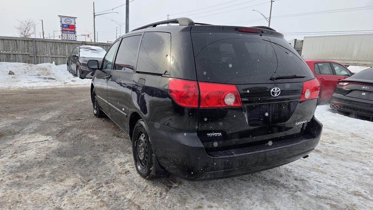 2009 Toyota Sienna LE, LEATHER, UNDERCOATED, WELL MAINTAINED Photo