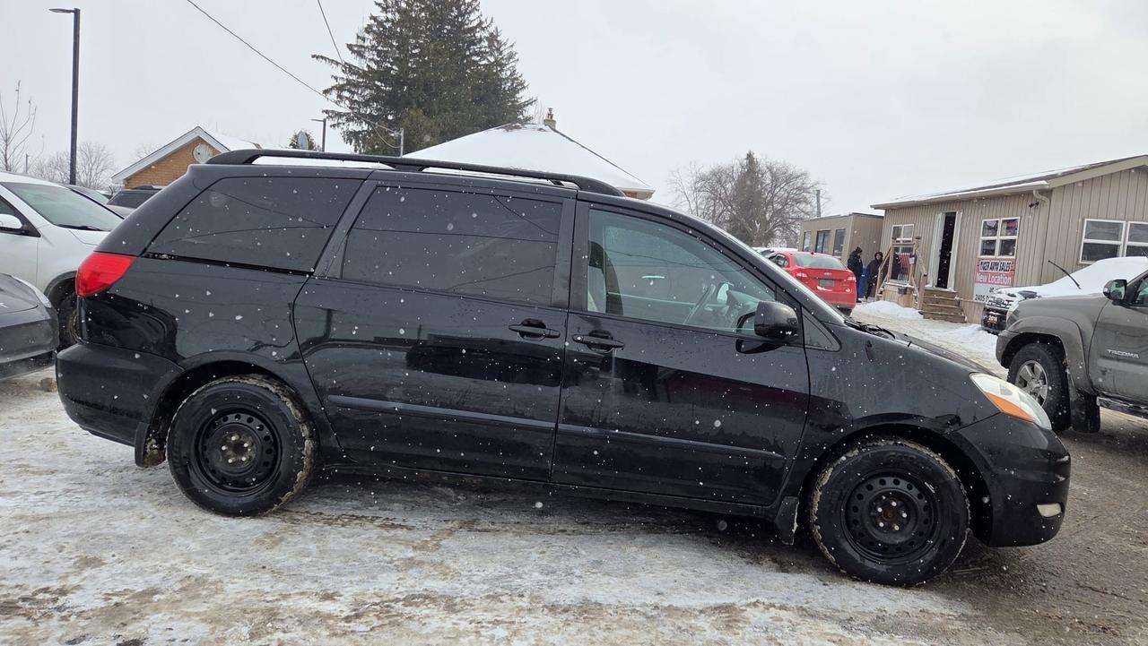 2009 Toyota Sienna LE, LEATHER, UNDERCOATED, WELL MAINTAINED Photo
