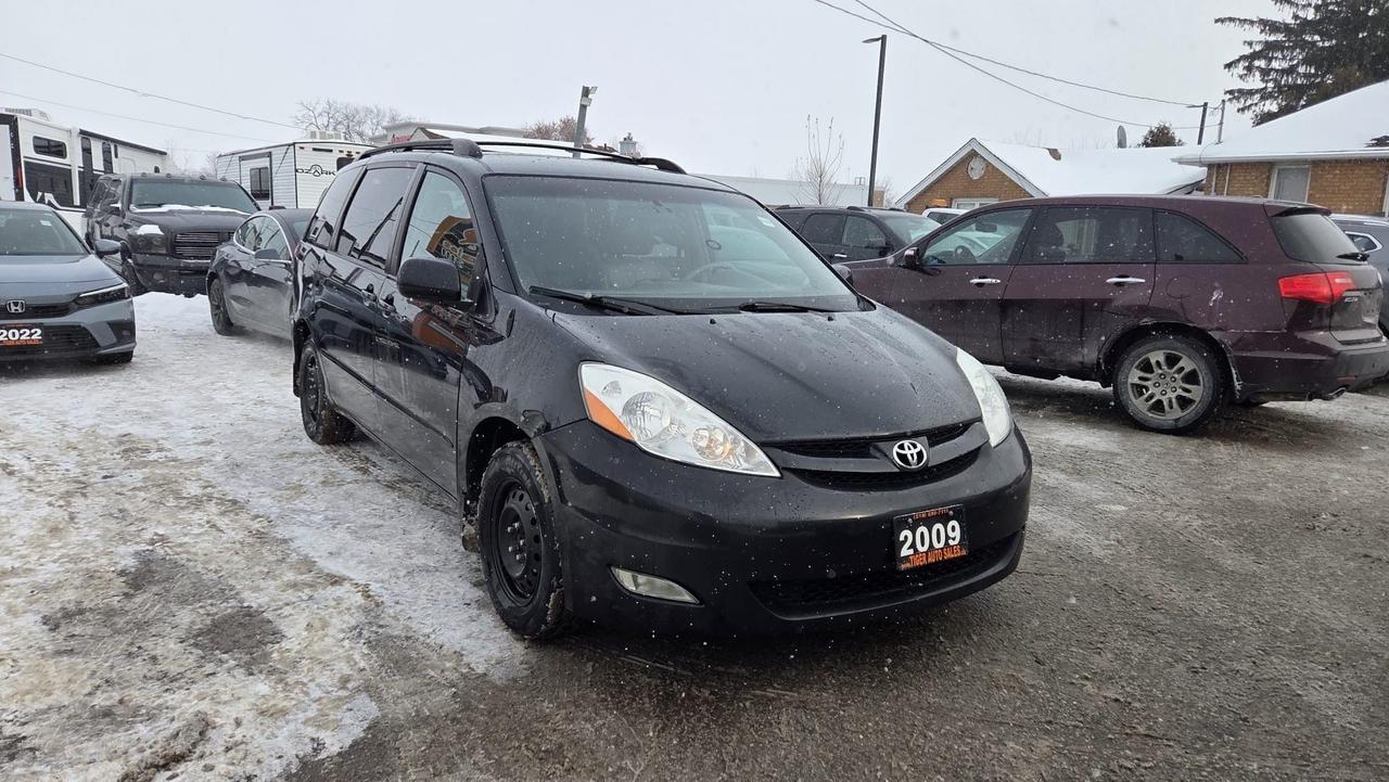 2009 Toyota Sienna LE, LEATHER, UNDERCOATED, WELL MAINTAINED Photo