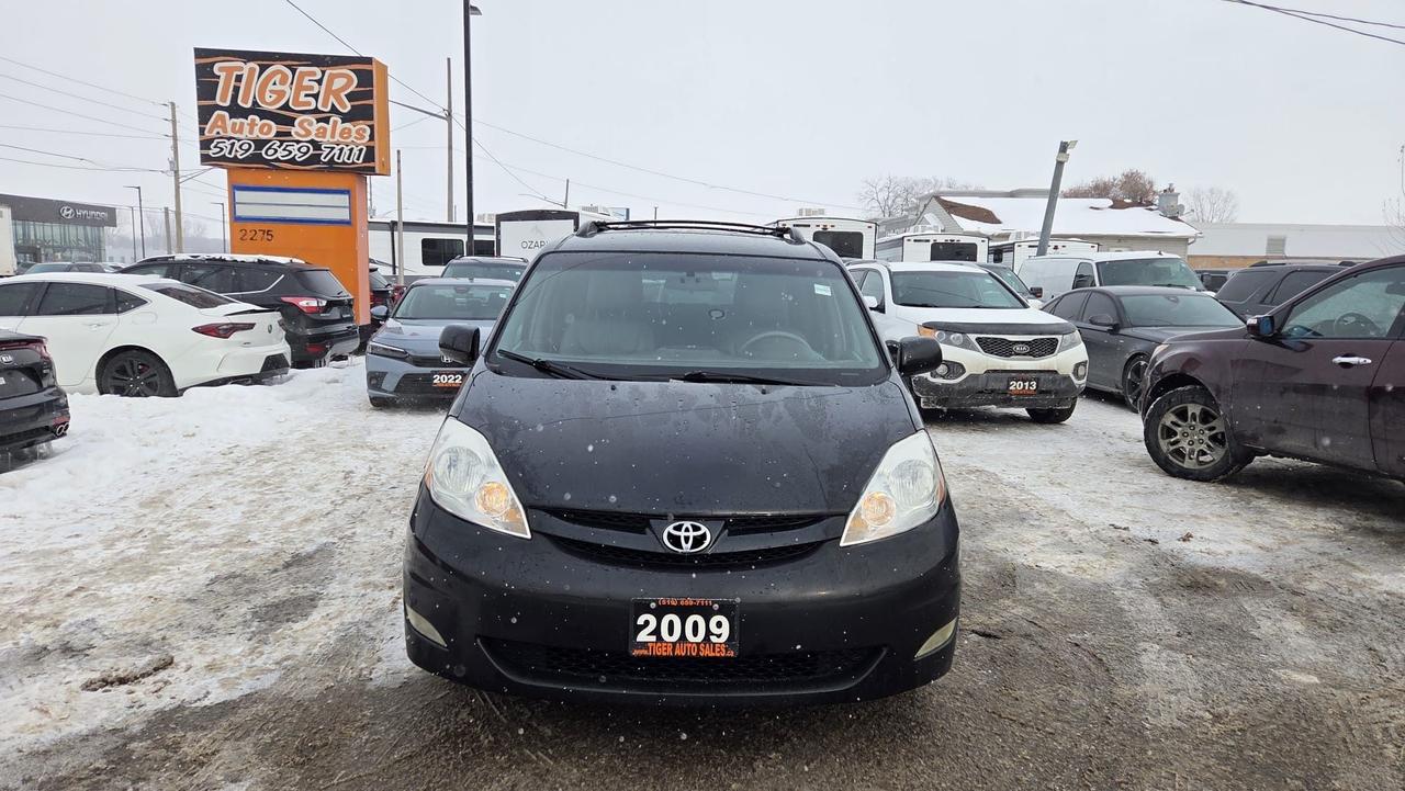 2009 Toyota Sienna LE, LEATHER, UNDERCOATED, WELL MAINTAINED Photo
