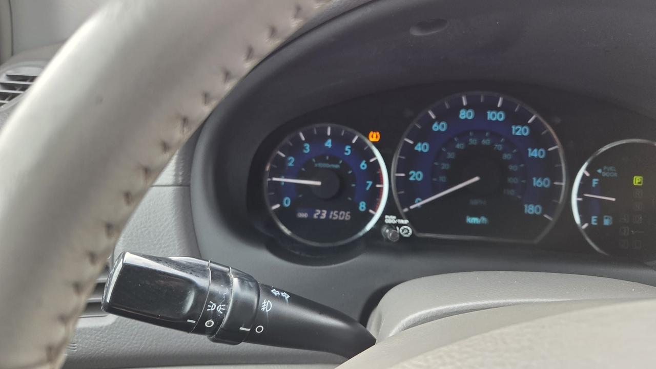 2009 Toyota Sienna LE, LEATHER, UNDERCOATED, WELL MAINTAINED Photo