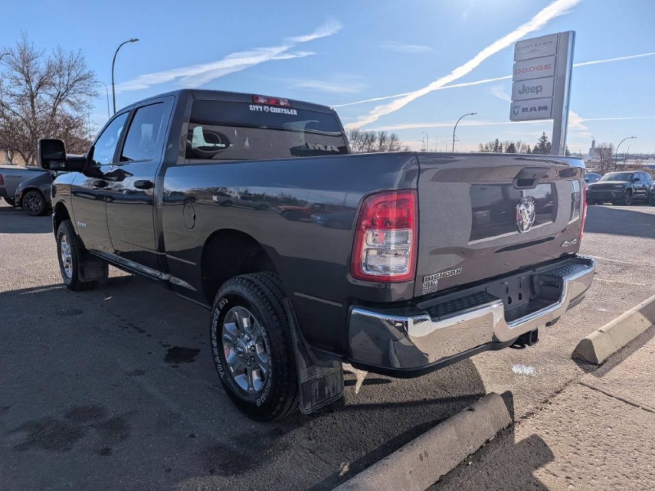 2024 RAM 3500 Big Horn Photo4