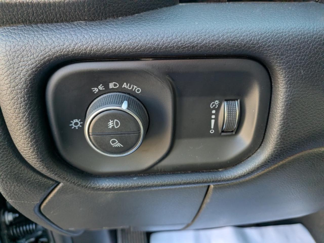 2024 RAM 3500 Big Horn Photo