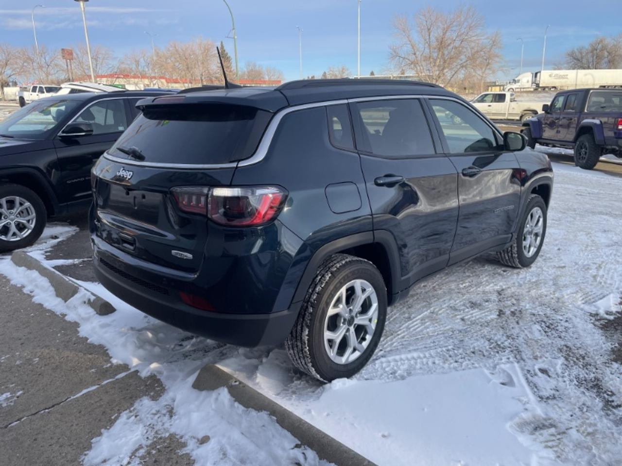 2026 Jeep Compass NORTH Photo