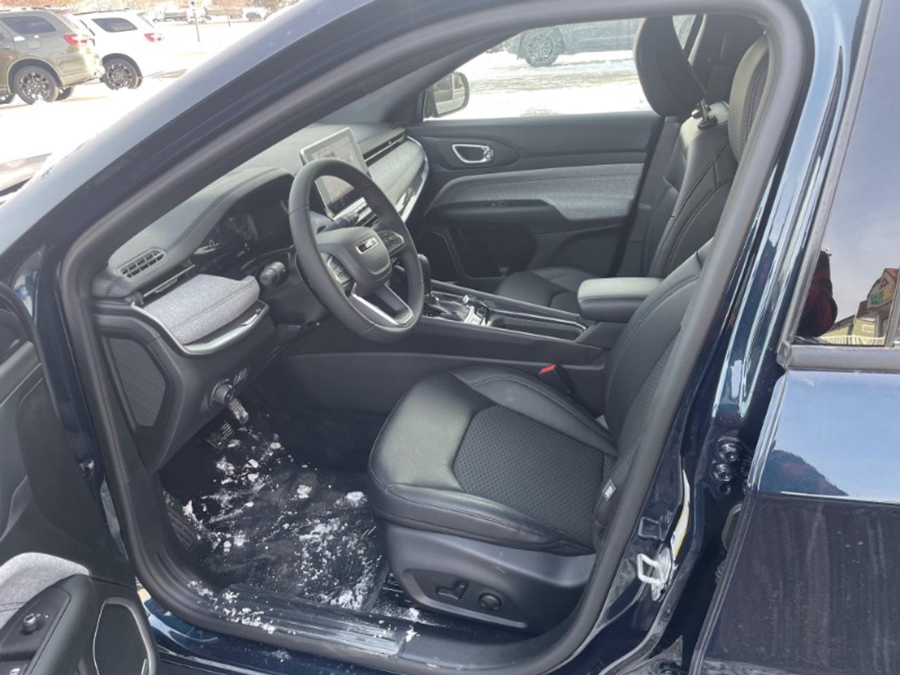 2026 Jeep Compass NORTH Photo