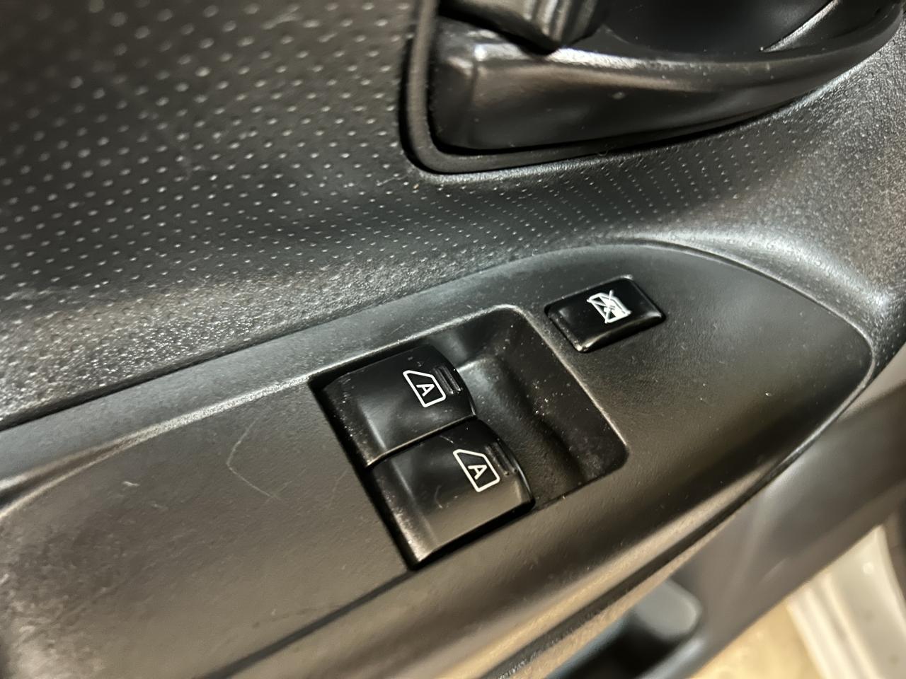 2015 Chevrolet City Express LS Photo