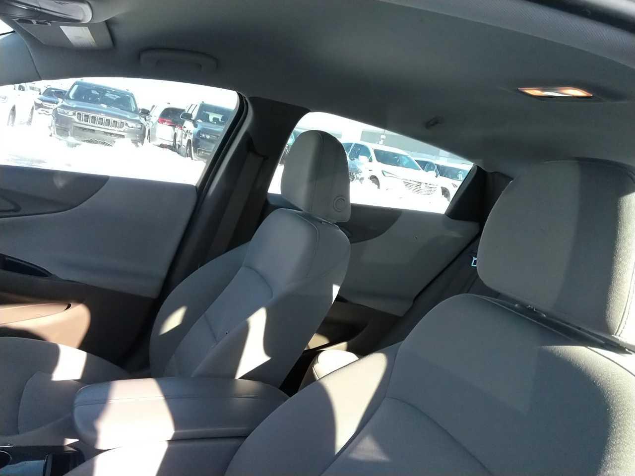 2022 Chevrolet Malibu LT Photo