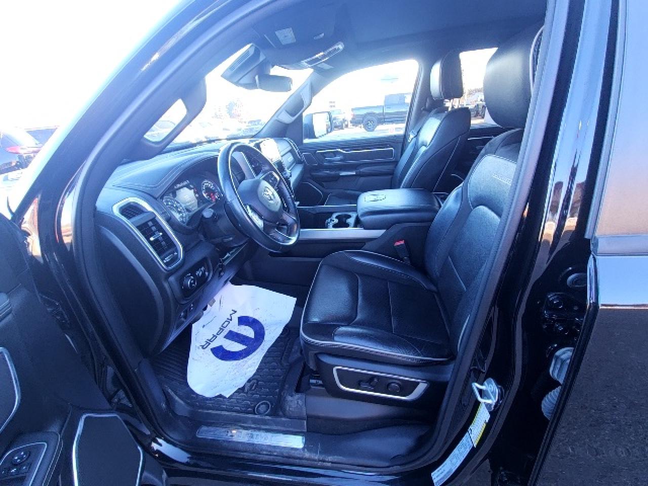 2022 RAM 1500 Laramie Photo