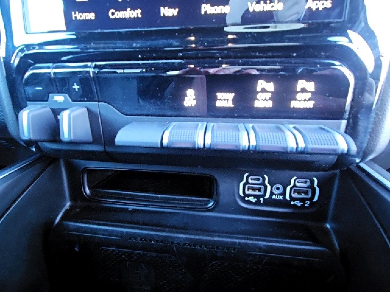 2022 RAM 1500 Laramie Photo